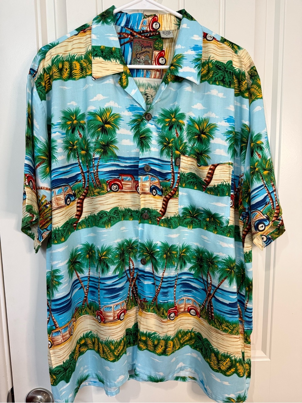 vintage Pineapple Connection Hawaiian shirt beach scene w/palm trees & cars Sz L